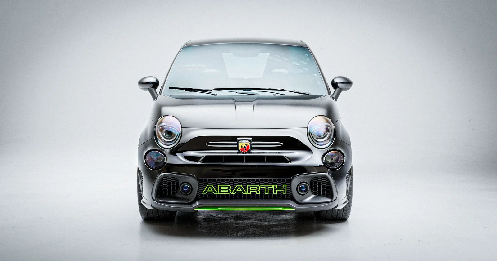 Abarth 595 screenshot 2