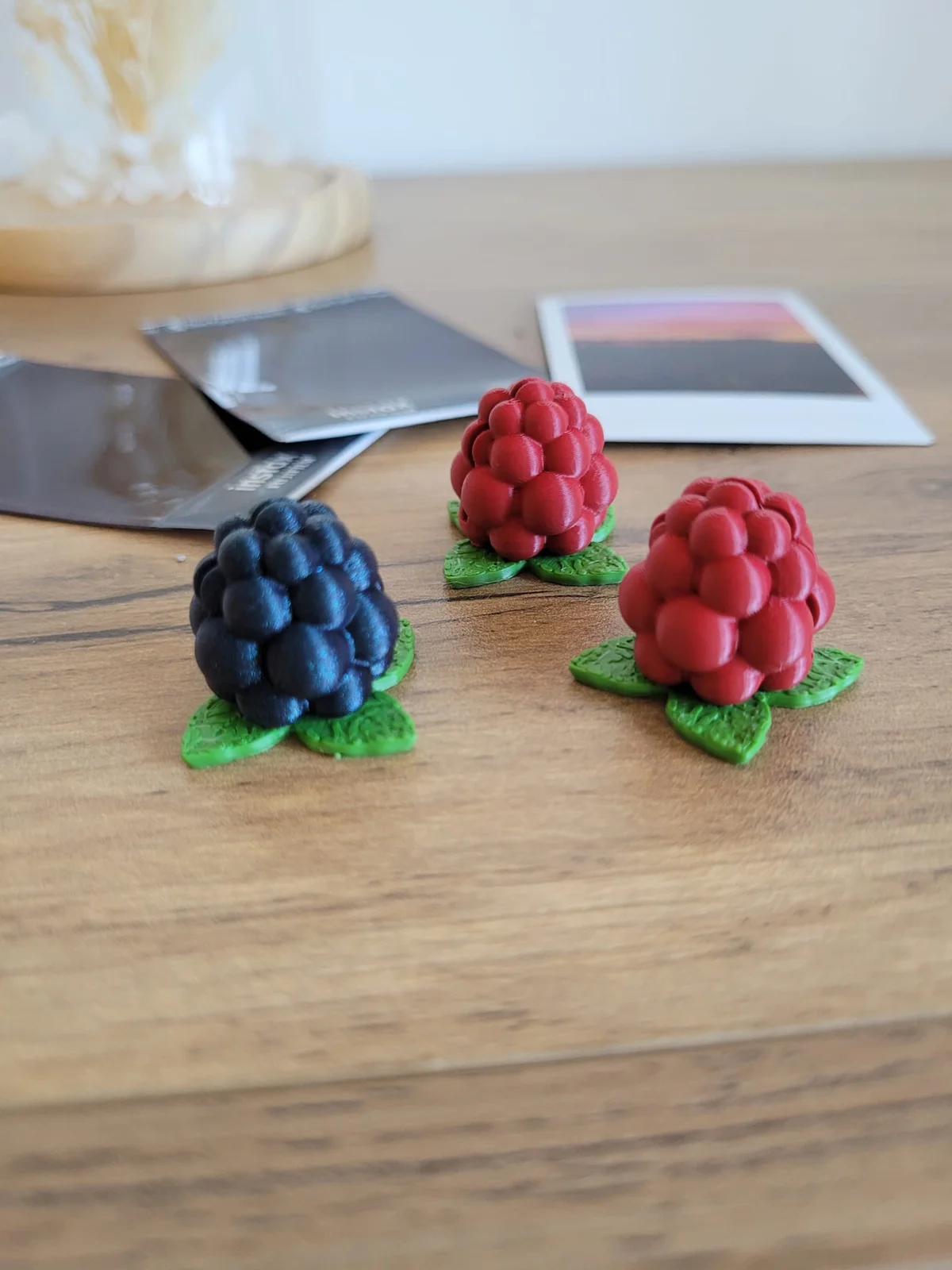 Berry Photo & Notes Stand screenshot 4