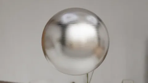 Brushed White Gold - Blender shaders