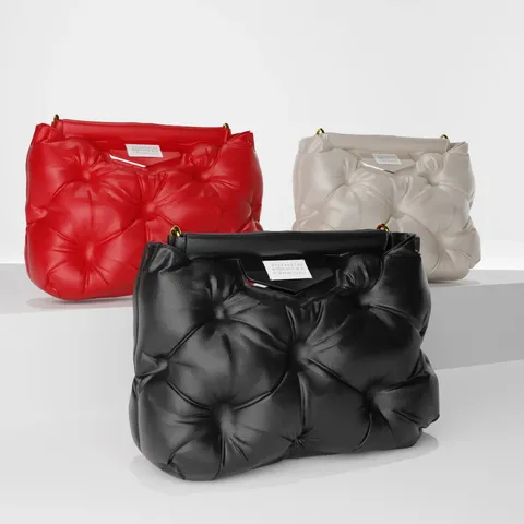 Maison Margiela Pillow Bag - Blender 3d models